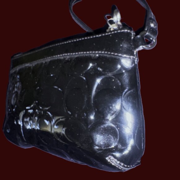 Vintage Coach Y2K Signature Patent Leather Black Wristlet Silver Hardware EUC - Picture 4 of 12